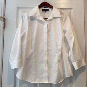 Classic white Button down- 3/4 sleeve